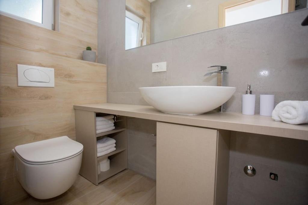 Villa Enjoy Lux In Σπλιτ Εξωτερικό φωτογραφία