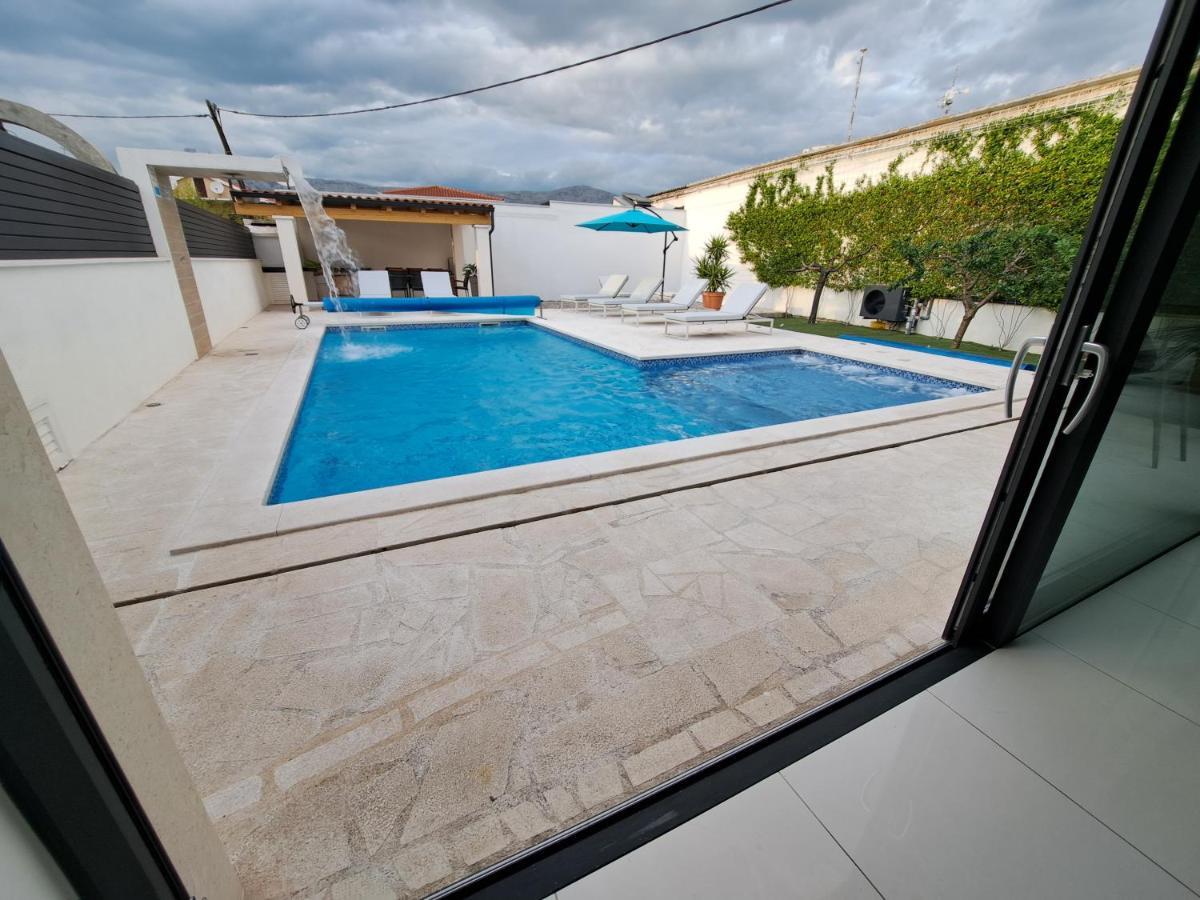 Villa Enjoy Lux In Σπλιτ Εξωτερικό φωτογραφία